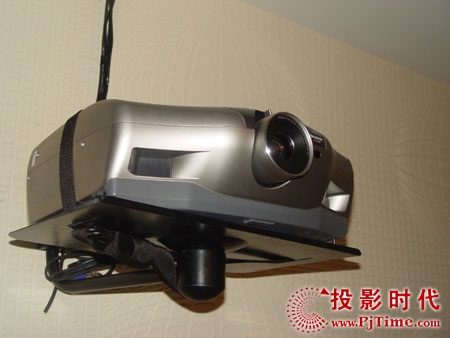 多彩生活 源自夏普XV-Z12000