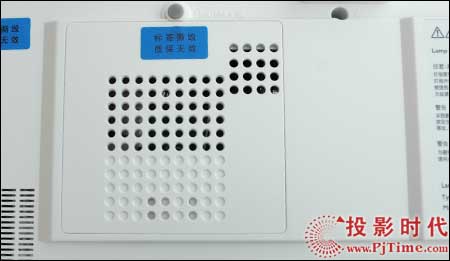 明基(BENQ)W100投影機(jī)的燈泡和散熱