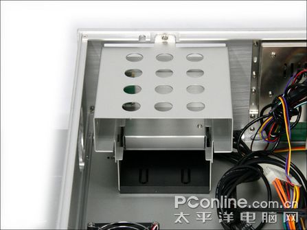 Zalman HD160XT plus光驅(qū)位