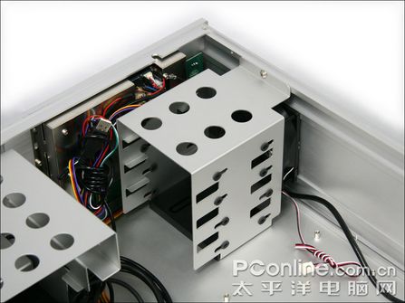 Zalman HD160XT plus硬盤位