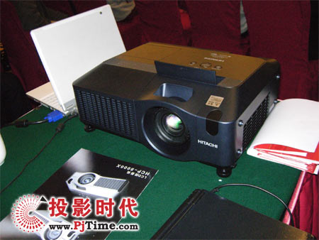 日立推HDMI接口高亮投影機HCP-8000X