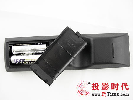 示創(chuàng)cinetron HD-900 LCOS家用投影機按鍵和遙控器