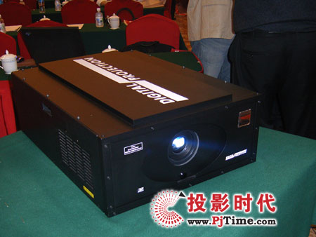 DPI 7000HDI投影機(jī)