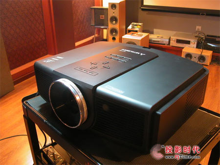 三菱HC3700家用投影機
