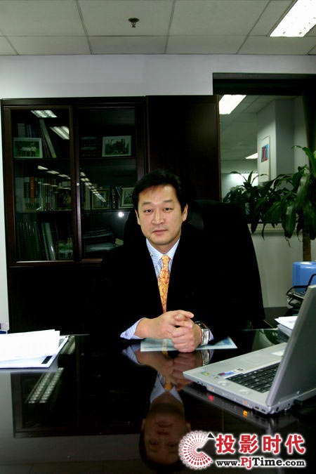 三星（中國）投資有限公司顯示設(shè)備營業(yè)部李載燁部長