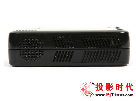 僅重149g Motuview微型投影儀3999元上市