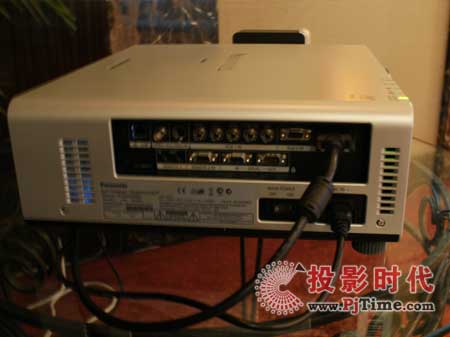 ͶӰC(chung)֮ñվAMY