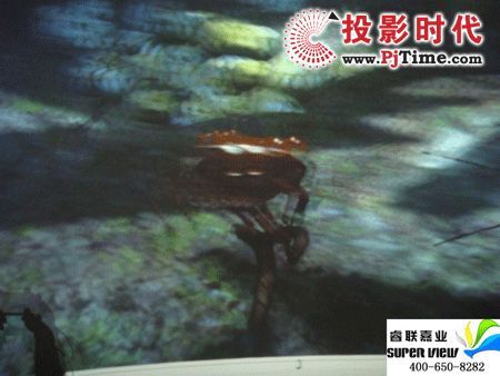 睿聯(lián)虛擬現(xiàn)實(shí)仿真兒童體驗(yàn)中心展廳為廣大學(xué)生開放