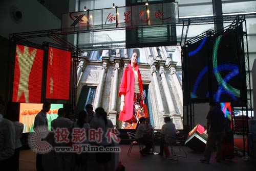 創(chuàng)顯光電盛裝出席第十一屆中國國際光電博覽會(CIOE)