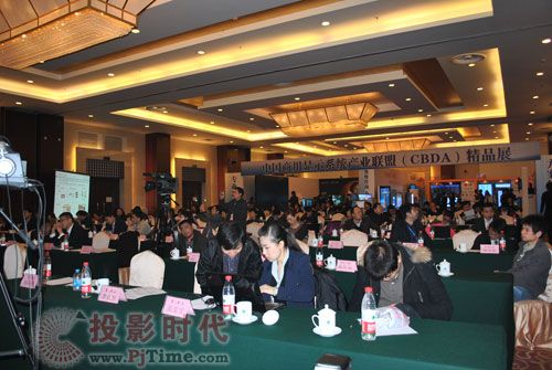 專業(yè)筑就成功，方案領秀未來