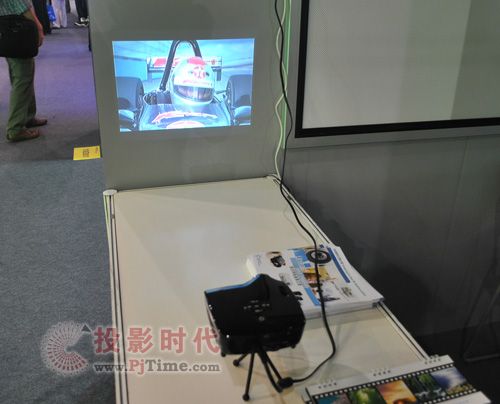 ��ԒLEDͶӰ���جF(xi��n)����� ��΢Ͷ�L(f��ng)��