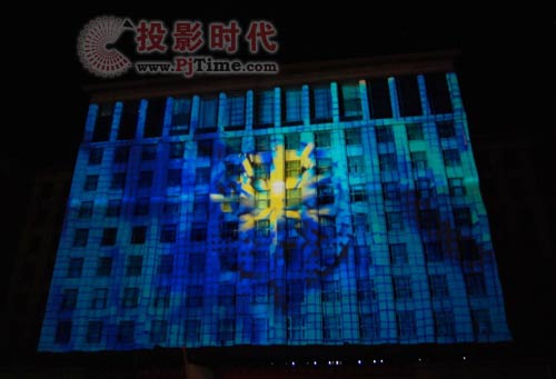 清華百年校慶晚會(huì) 巴可助力主樓投影3D秀