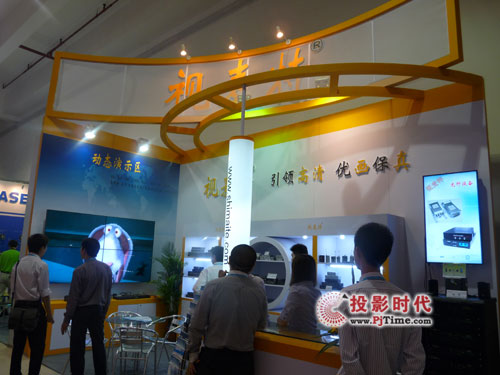 上海數(shù)字標(biāo)牌展 視麥特全系列產(chǎn)品亮相引領(lǐng)高清