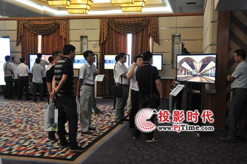 2011ͬxҕNEC@ʾa(chn)ƷѲչͺվ