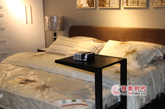功能全面 酷樂視X1+微型投影儀的各種應(yīng)用