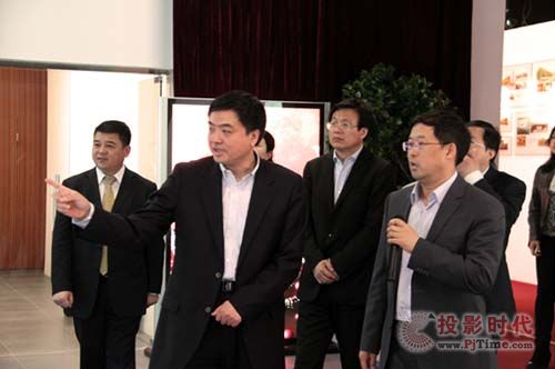 北京市委常委陳剛視察利亞德公司