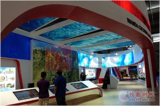 2013Ĳ(hu)׵ϊWLinx-9LED@ʾhttp://www.roeled.com.cn
