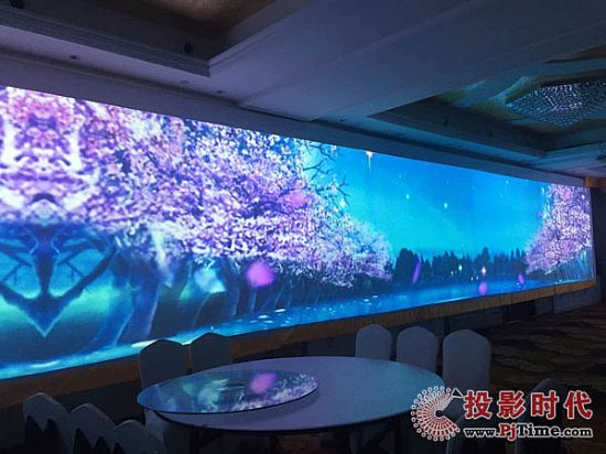 酒店“跟風(fēng)”時(shí)尚，看樂麗投影如何打造“沉浸式”體驗(yàn)！