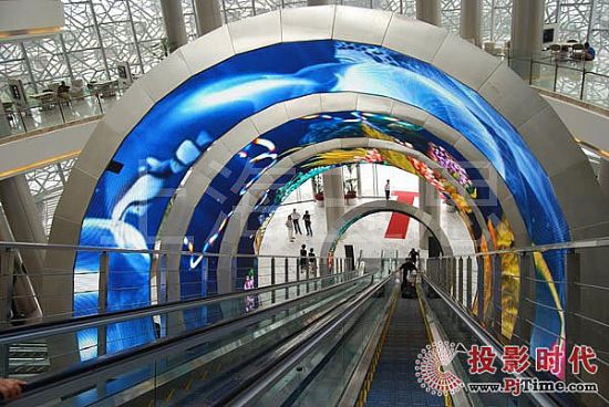 美凱龍2050暢想館環(huán)形創(chuàng)意顯示屏