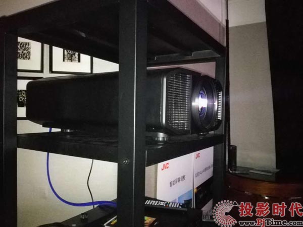 上海SIAV展：多家代理商重磅展示JVC原生4K投影機