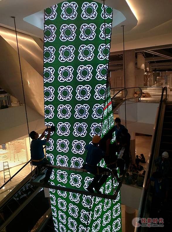 ɭ30׸LED (chung)ʽO(sh)Ӌ֮(jng)