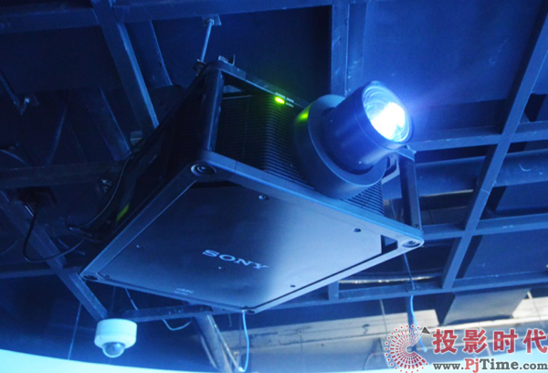 沉浸科技海洋 探訪索尼沉浸式雙曲面大屏幕顯示系統(tǒng)