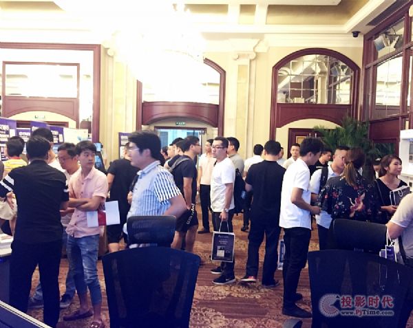 最美的地方遇見更好的你！CHARTU長(zhǎng)圖巡展-杭州站