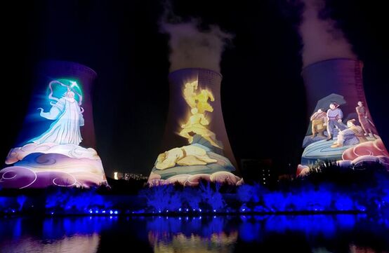 深度解密 12臺(tái)NEC雙色激光演繹下花園高塔投影秀