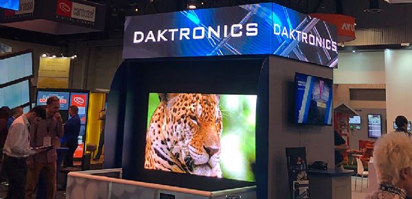達(dá)科0.9mm micro-LED亮相InfoComm2019