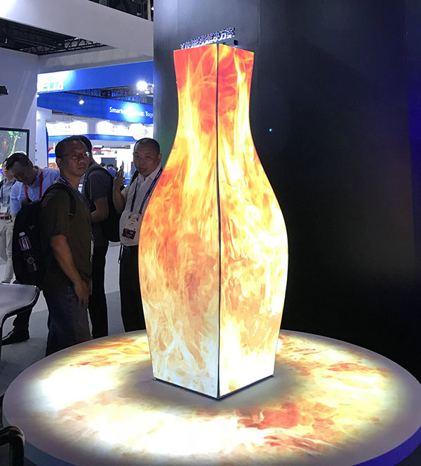 ᄓ(chung)Ӱ@ʾȫ(j)WInfoComm China 2019