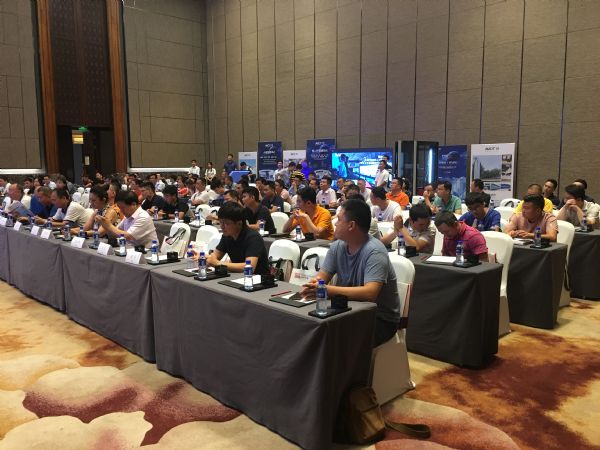 智控中樞|照彰智慧控制臺(tái)整體解決方案亮相�？�、昆明