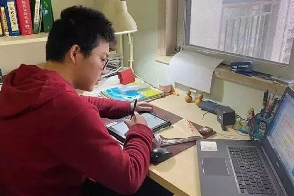 海爾Leadpie電子紙學(xué)習(xí)本助力德陽(yáng)中學(xué)“空中課堂” 墨水屏智慧教育 第3張