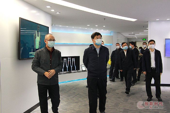 深圳市市長(zhǎng)覃偉中蒞臨康冠科技開(kāi)展調(diào)研活動(dòng)