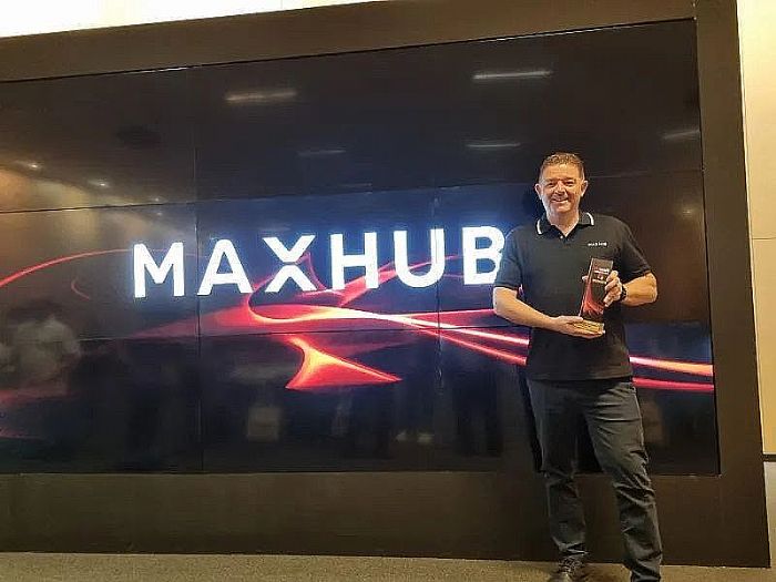 MAXHUB @GISEչһeث@헇HИI(y)