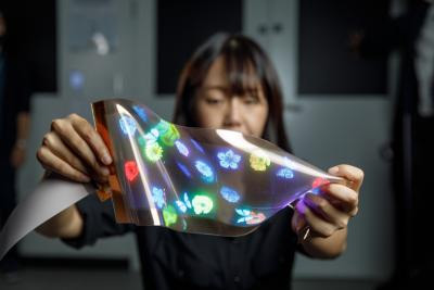 LG Display展示12英寸100 PPI全彩可拉伸micro LED顯示器
