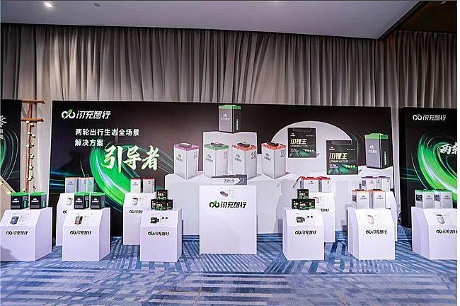 ��݆�����B(t��i)��������(d��ng)�}�����W��������Ʒ�l(f��)�������̼��˴��(hu��)�ڜ��A�M�չ�