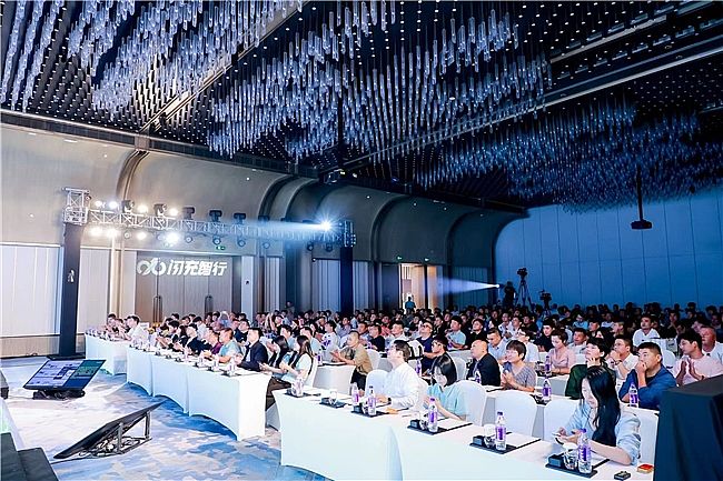 ��݆�����B(t��i)��������(d��ng)�}�����W��������Ʒ�l(f��)�������̼��˴��(hu��)�ڜ��A�M�չ�