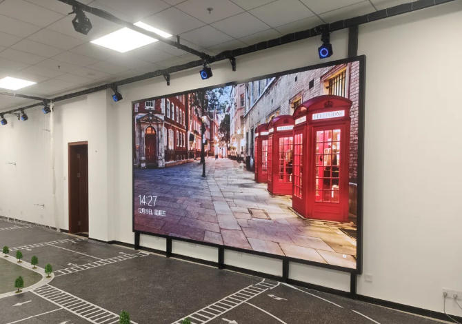 20������У��ͬ�x����ҕ�������ǻ۽�����Q������������(sh��)�ֻ��̌W(xu��)�����B(t��i)