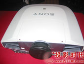 2005����ĻͶӰ���@ʾ�O(sh��)�䑪(y��ng)���c�Ј�(ch��ng)Փ���F(xi��n)��(ch��ng)�a(ch��n)Ʒչʾ�^(q��)֮���� VPL-FX52ͶӰ�C(j��)